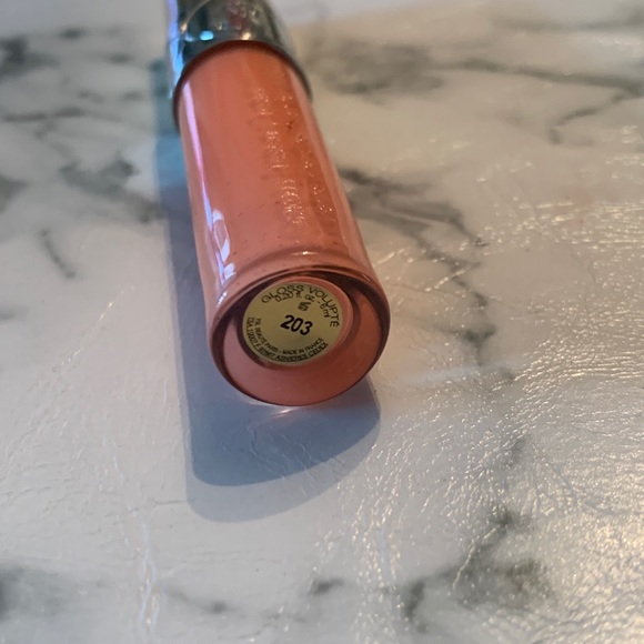 YSL Gloss Volupte 206 Corail Gandoura - Picture 2 of 13